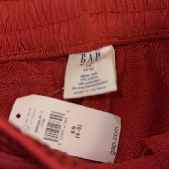 Gap burnt orange cotton/poly knit shorts. Pockets. Elastic waist.Size 4-5 XS NWT - Picture 4 of 5